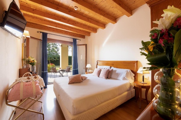 Hotel Venice Resort Main image